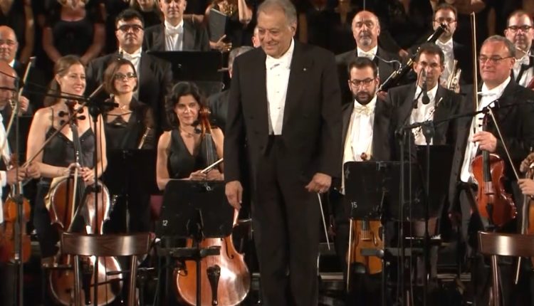 Mehta con orchestra e coro del Teatro Massimo a Taormina luglio 2017